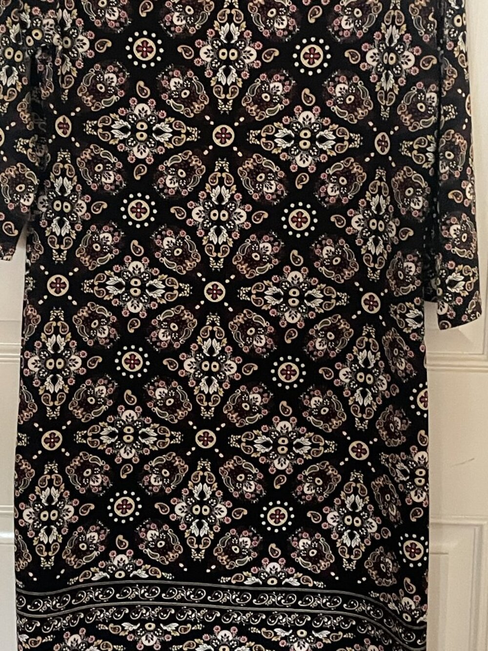 Max Studio Black Paisley and Floral Dress - Picture 5 of 5